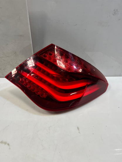 BMW 7' F01 F02 F03 Tail Light Assembly Rear Right With Stop Light 7300268 ECE