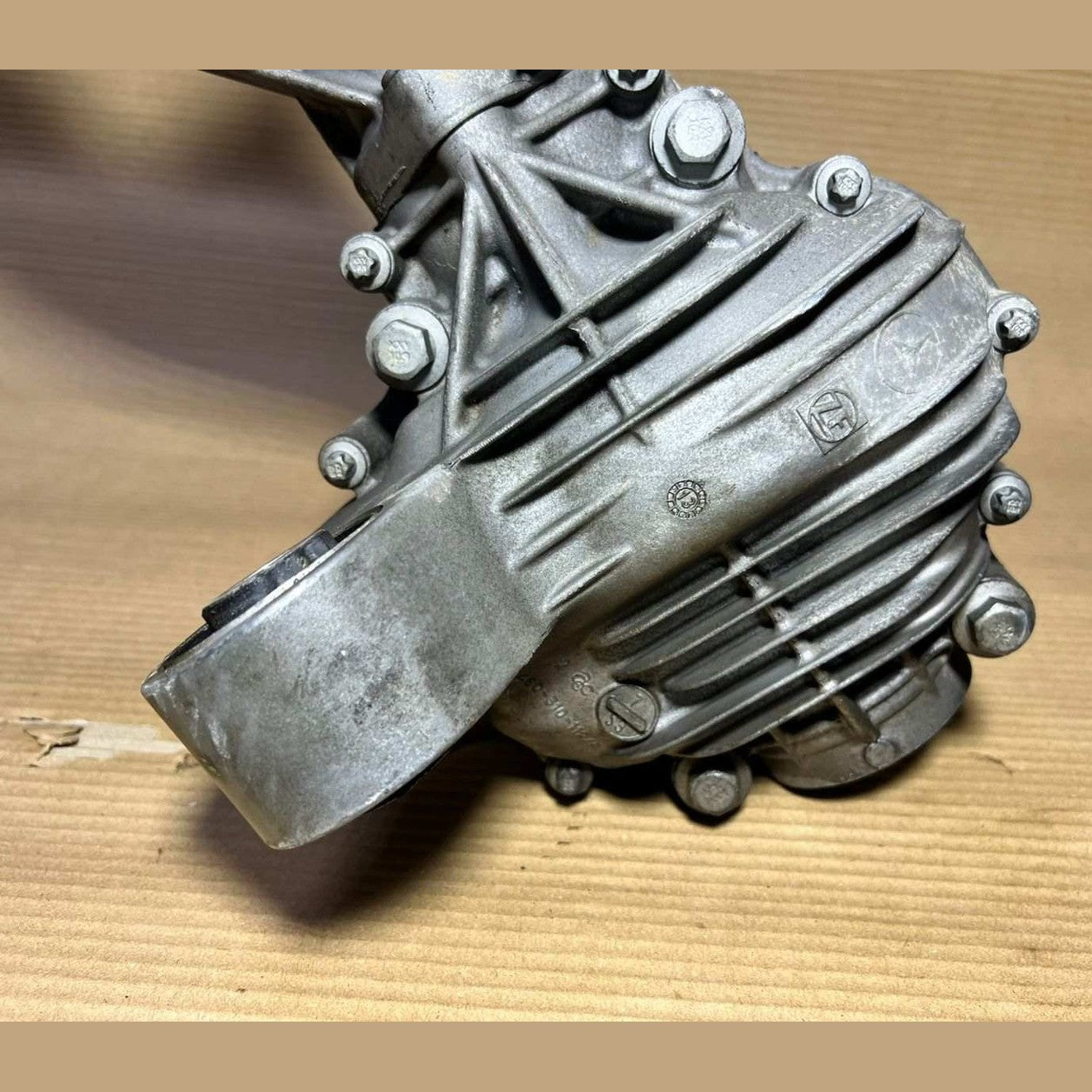 2012-2015 Mercedes-Benz ML350 Front Axle Differential A1663300300/ Ratio 3.45