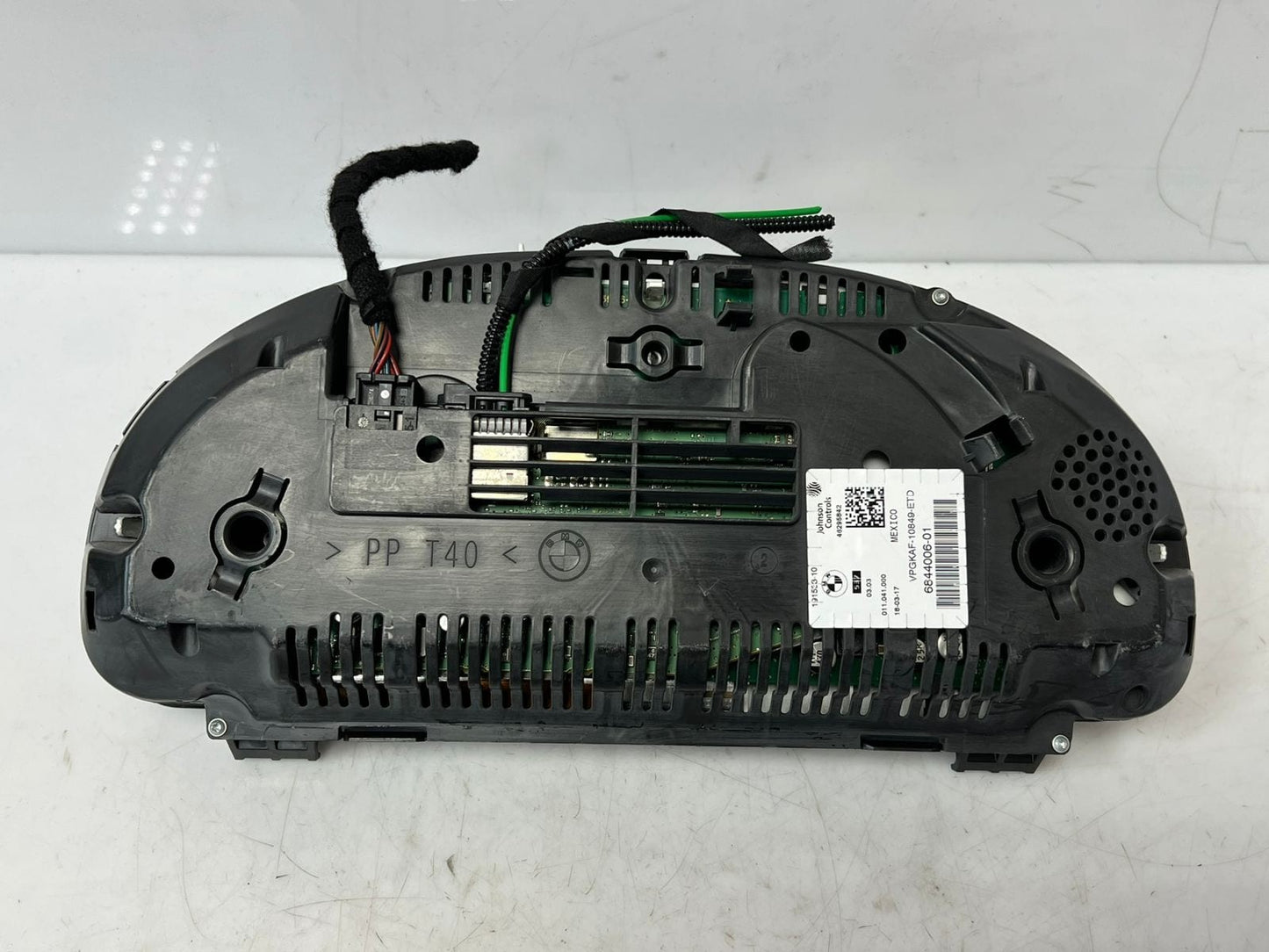 2010-2017 BMW X3 F10, F11, F15, F25 SPEEDOMETER Instrument Cluster 6844006 OEM