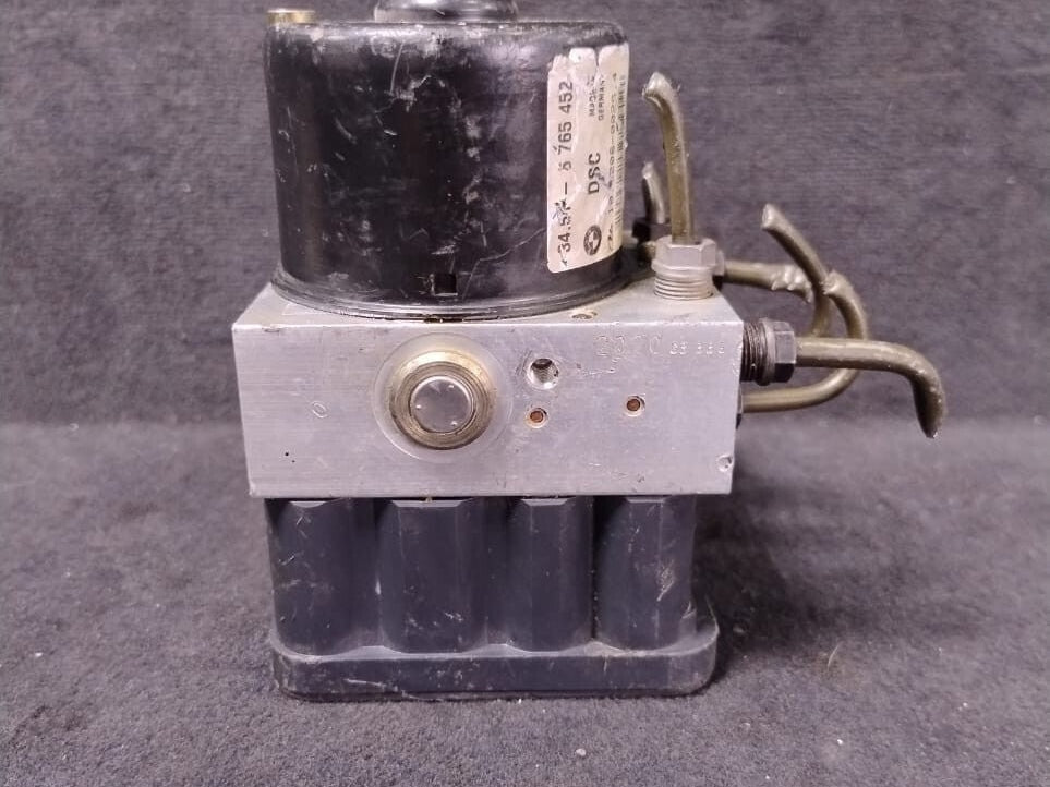BMW 3 Series E46 ANTI BREKING SYSYTEM   PUMP  DSC CONTROL MODULE 6765454