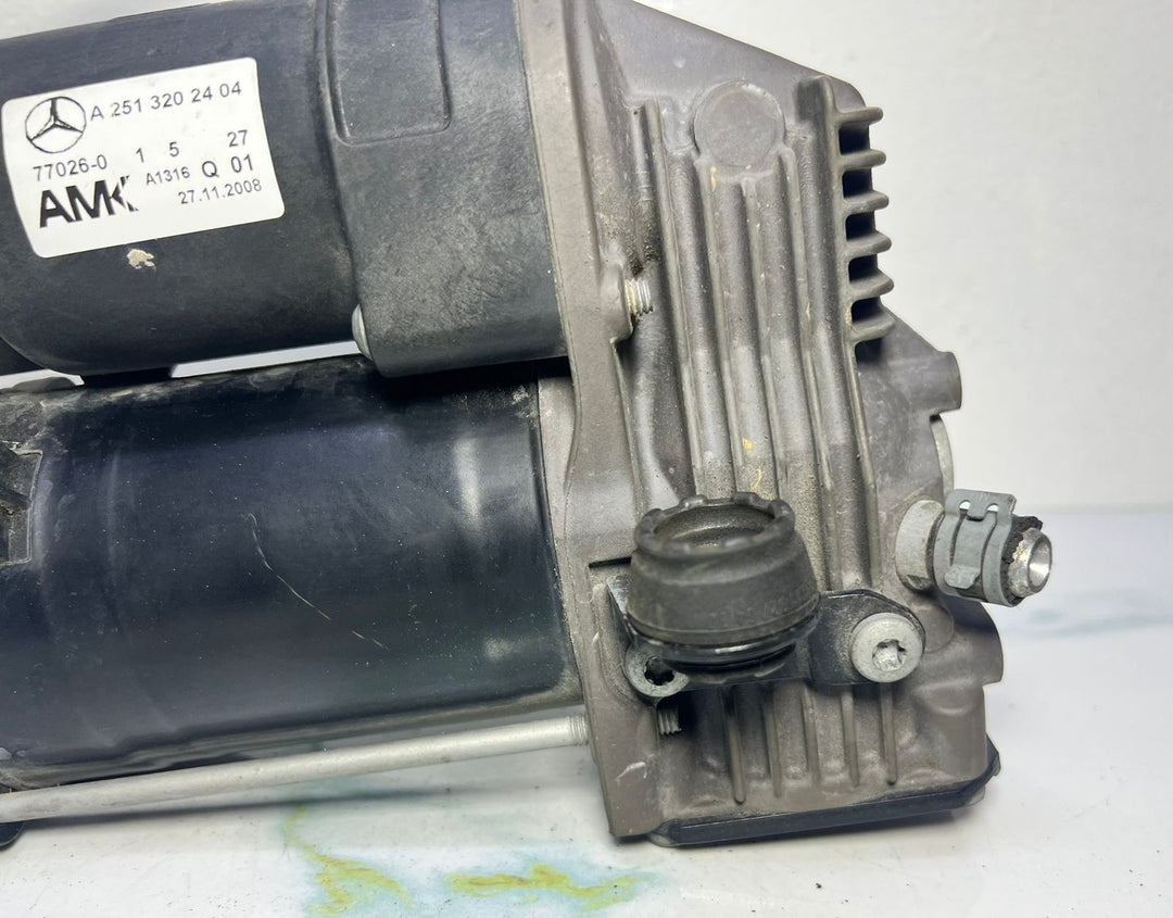 Mercedes W251 R-Class R350 Airmatic Air Suspension Compressor Pump A251 3202404