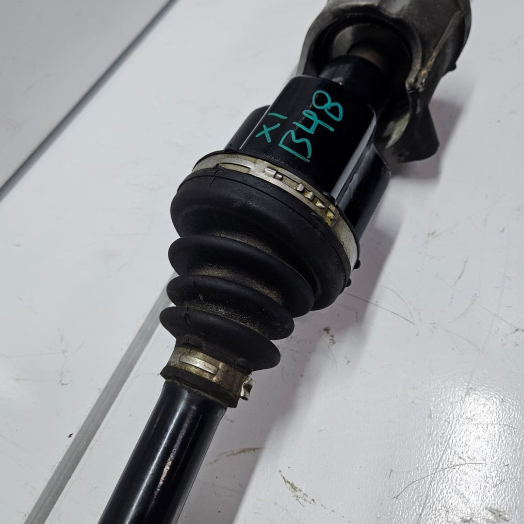 2016-2019 BMW F48 F39 X1, X2 Front Right Drive Shaft Axle 8611938 OEM AWD