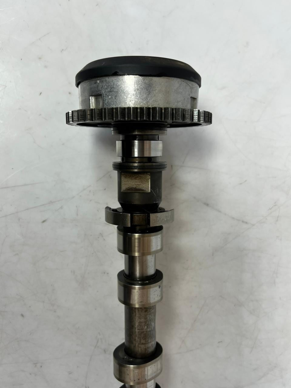 2013-2018 BMW M6 F10 F12 F13 550i 650i M5 N63 S63 Intake Camshaft 7604875 OEM