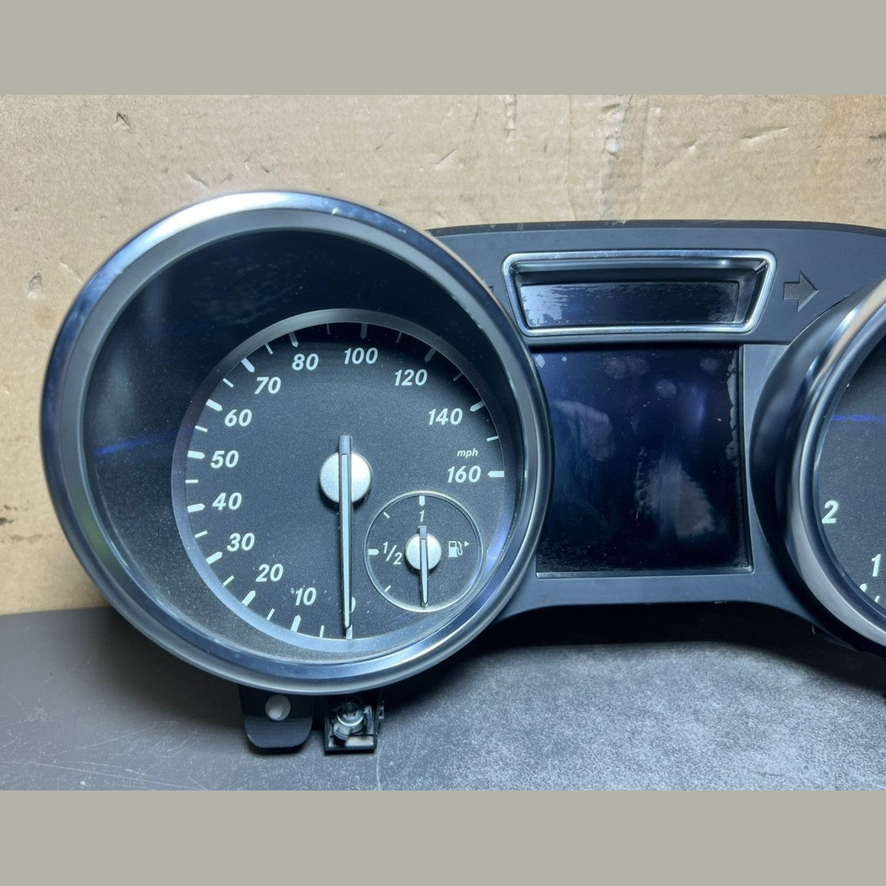 2013-2016 Mercedes-Benz W166 GL Instrument Cluster Speedometer A166 9003106 OEM