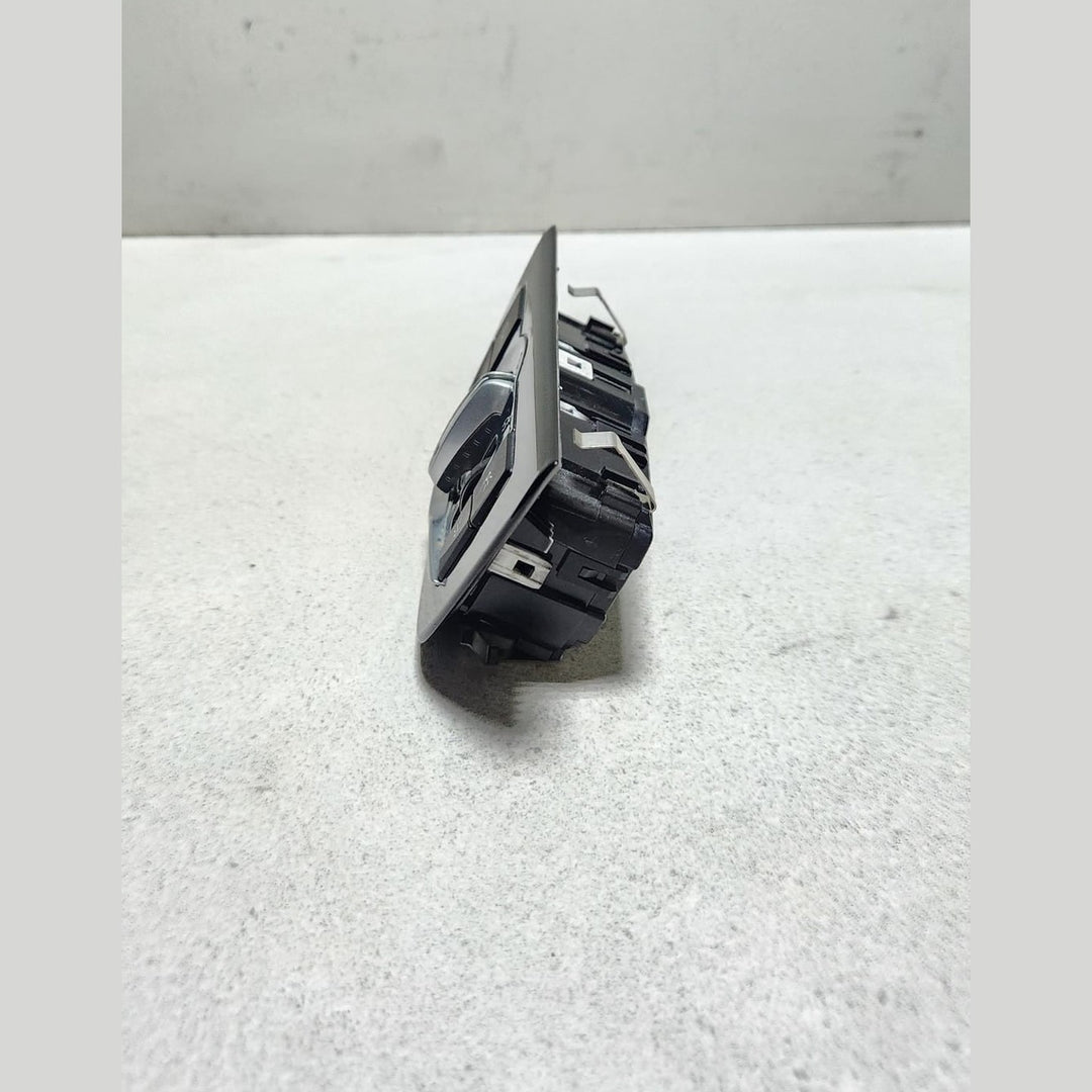 2017 BMW 530i Light Control Switch 684188302 5 Series G30 G31