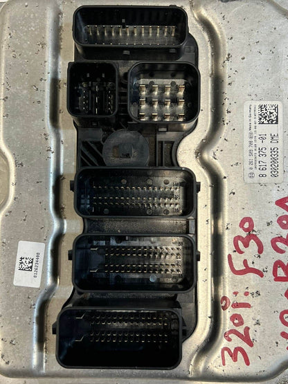 2014 BMW 320i F30 N20B20A Engine Control Module ECU SET DME+FEM+1KEY 8617375