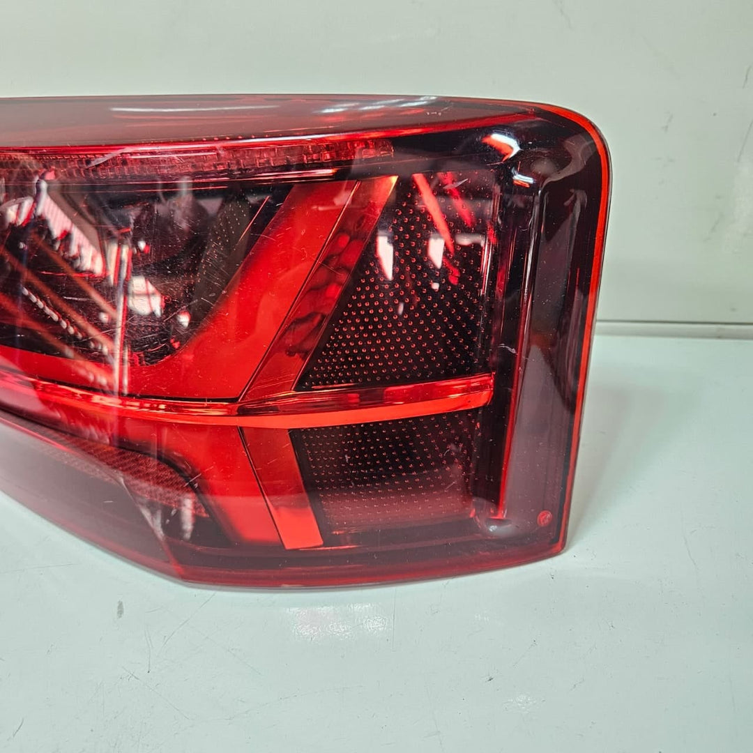90053943-2011-2018 Audi A6 S6 C7 4G sedan Models Taillight Right Side OEM