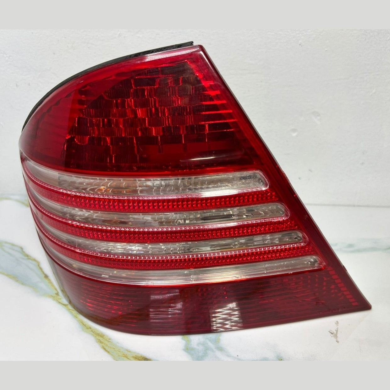 1999-2005 Mercedes W220 S-Class Rear Left Side LED Tail Light Brake Stop Lamp