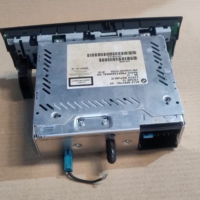 BMW X1 E84 MUSIC RADIO CD PLAYER HEAD UNIT -  9283705