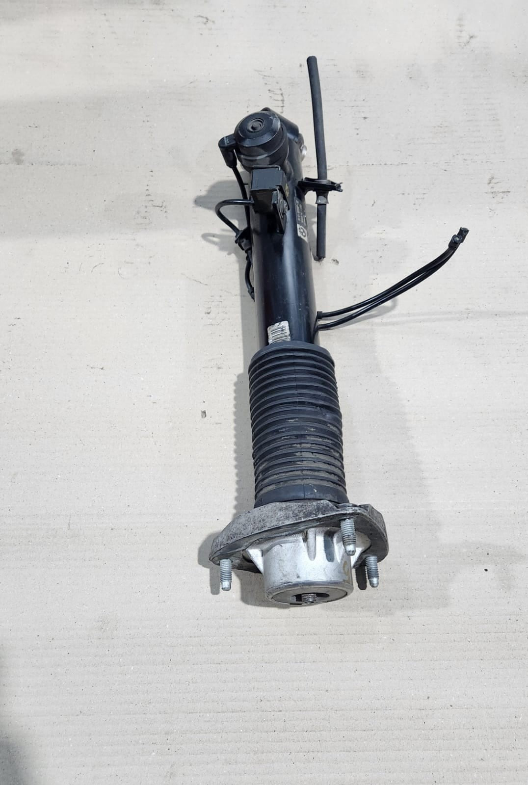 2012-2018 BMW X5 Rear Shock Absorber 6875088 X5 F15 VDC