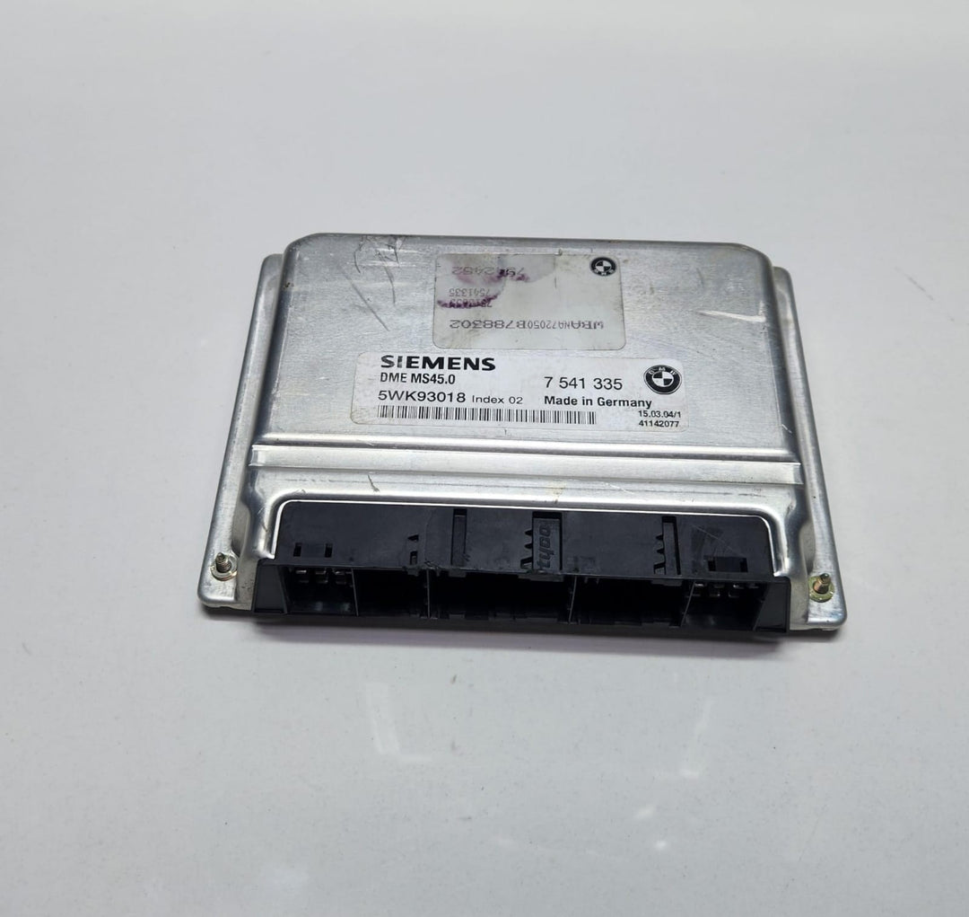 2004-2005 BMW X3 Engine Control Unit ECU 7541335 X3 and E60 525i OEM