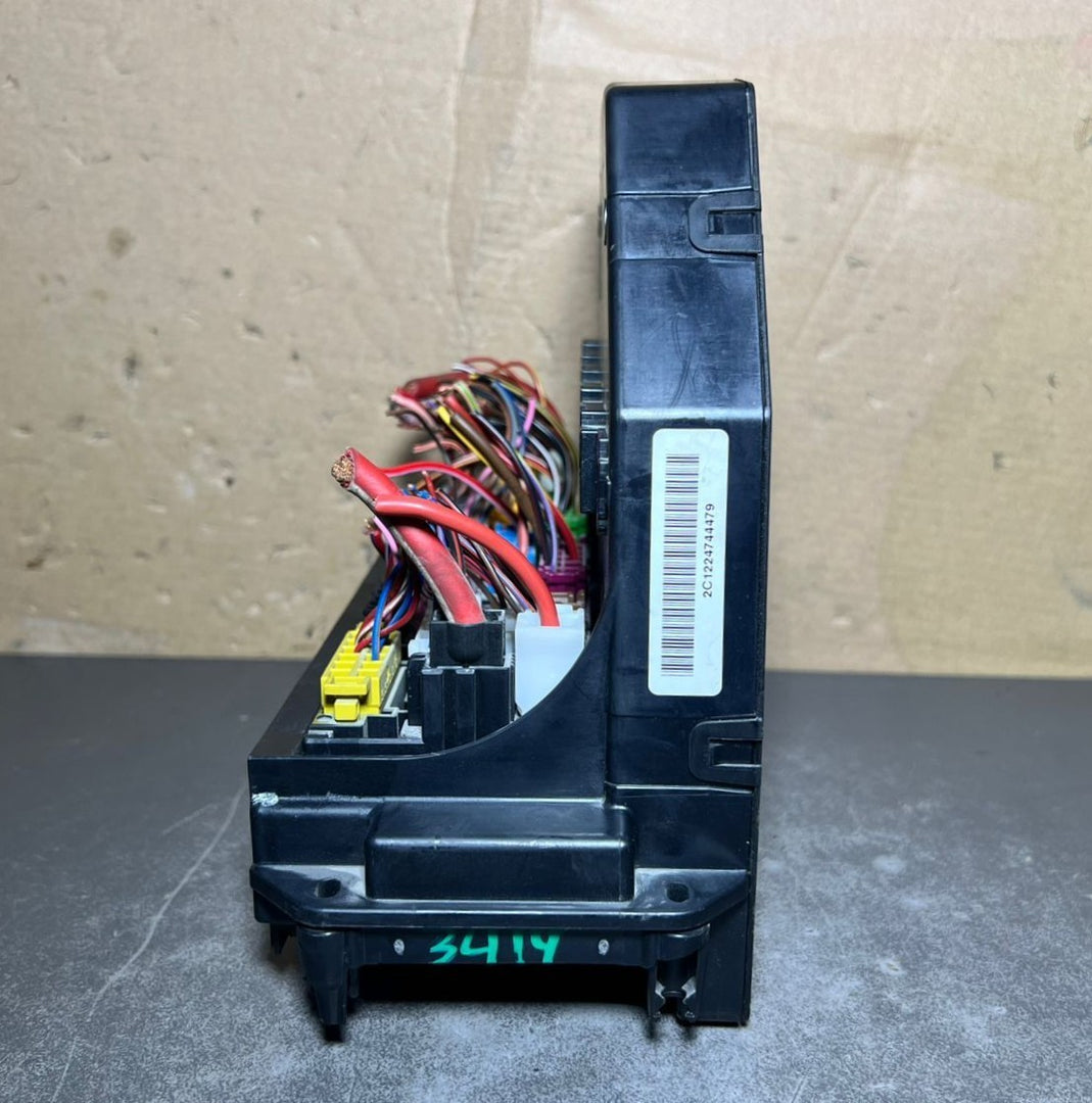 10-16 Mercedes-Benz W212 W204 Front SAM Module Relay Fuse Box A212 9003414 OEM