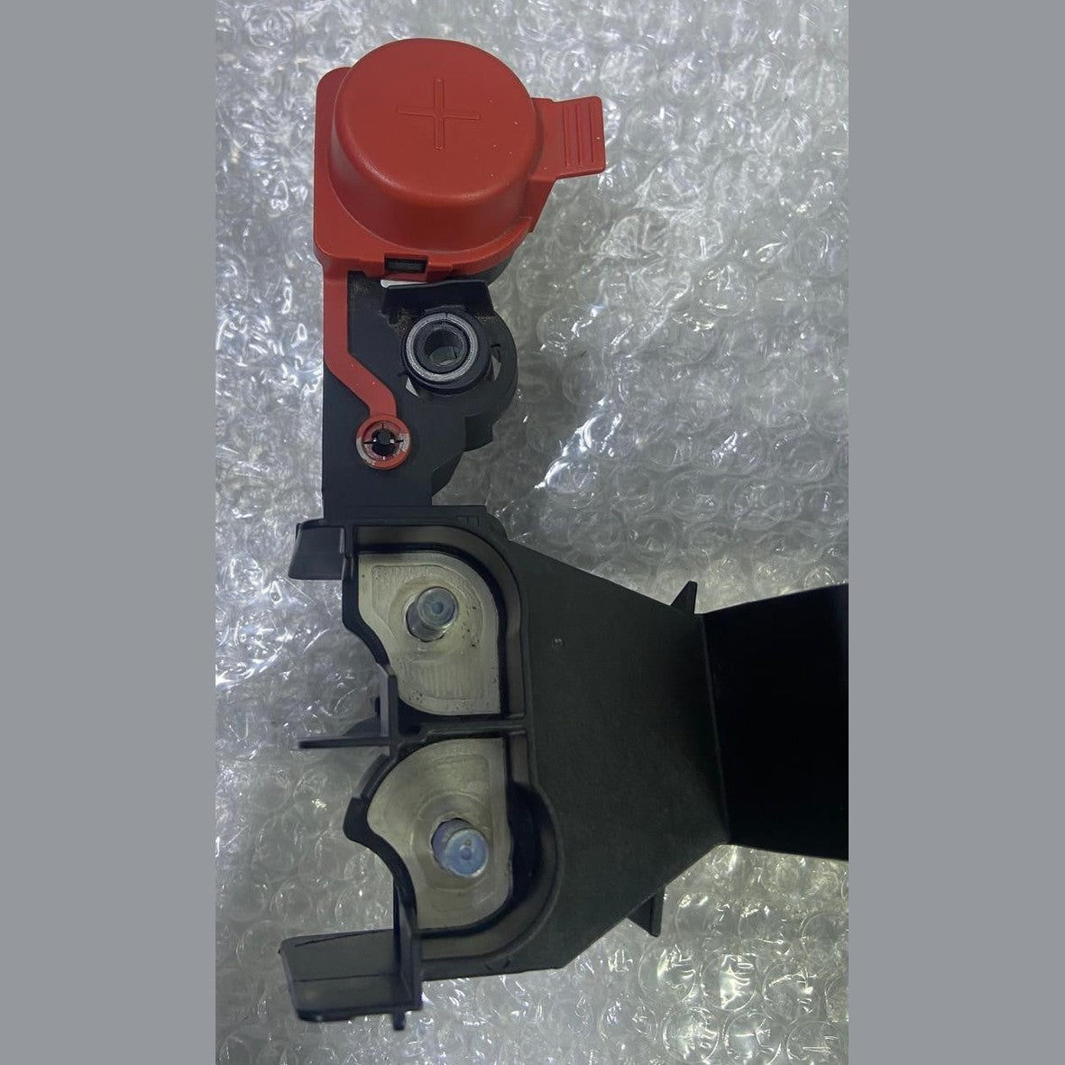 OEM BMW X5 X6 G05 G06 BATTERY VOLTAGE JUMP START TERMINAL POINT 6841556