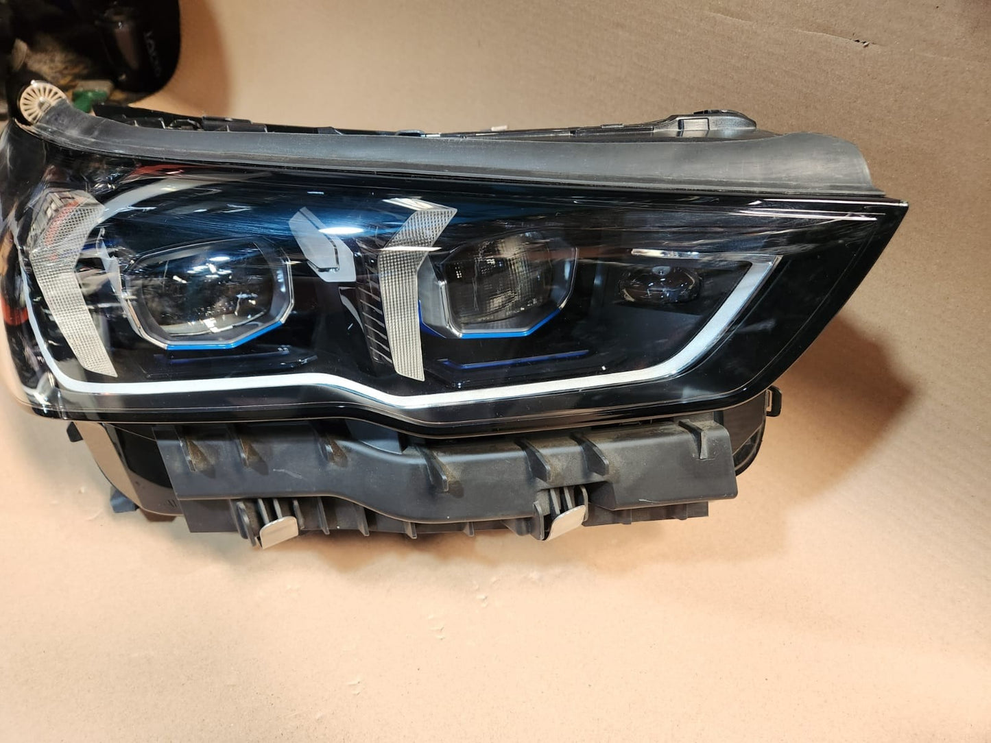 Genuine BMW Adaptive LED Headlight 5A798D2 5 Series G60 G61 and M5