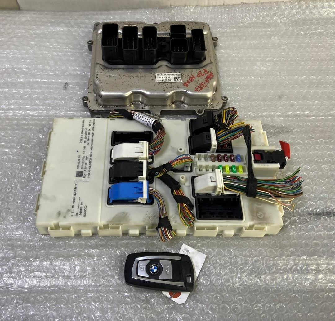 OEM BMW F30 N20B ENGINE CONTROL UNIT DME ECU SET 7643312 BOSCH