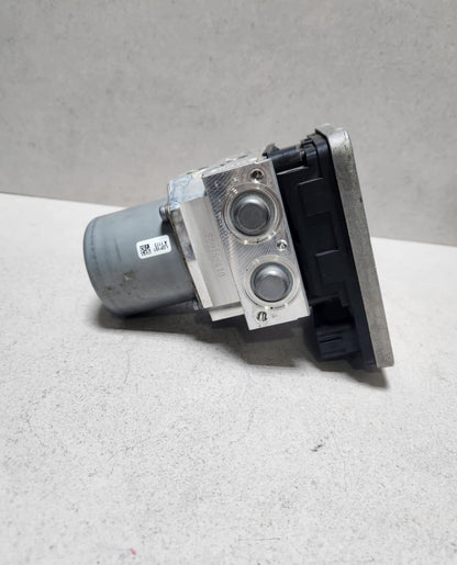 2020 BMW 530e Abs Pump 5A28346 5 Series G30 G31 OEM