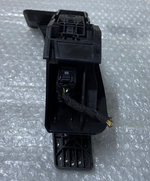 Bild in die Galerieansicht laden, OEM BMW F44 G20 G21 G26 X3 G01 X4 ACCELERATOR PEDAL THROTTLE PEDAL GAS- 6889820