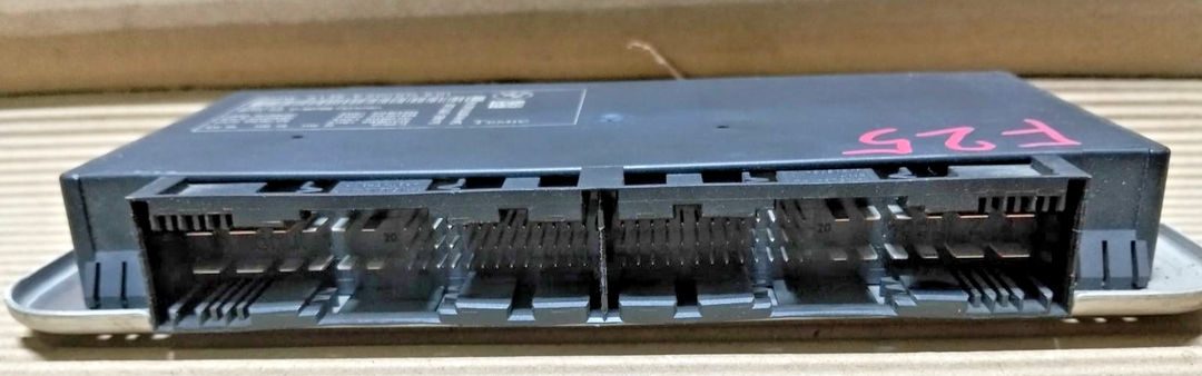 BMW X3 F25 2013 Light Module Control Footwell ECU Unit FRM3 9290014
