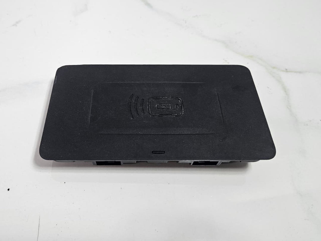 2021-2022 BMW 740i Wireless Charging Tray 5A3E813 G11, G12 LCI, G16, G20, G29 Z4