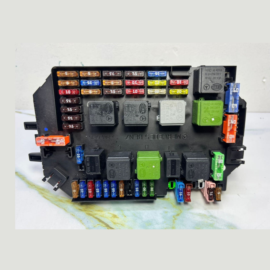 Mercedes W221 S-Class Front Fuse Relay Box SAM Control A2219006001 \ A2219005801