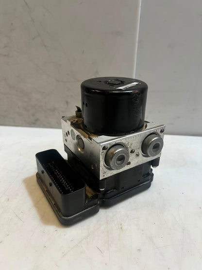 2009-2013 BMW 3 SERIES E91 E90 E92 LCI 128i ABS/DSC Pump Module 6790147 OEM