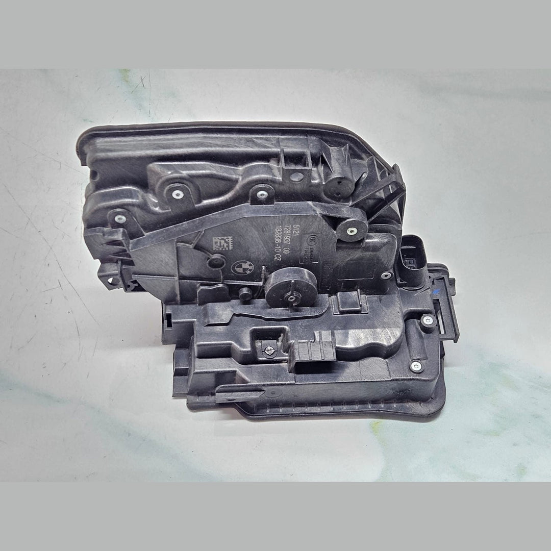 BMW X1 2018 F48 NSF PASSENGER SIDE FRONT DOOR LOCK MECHANISM 7281937