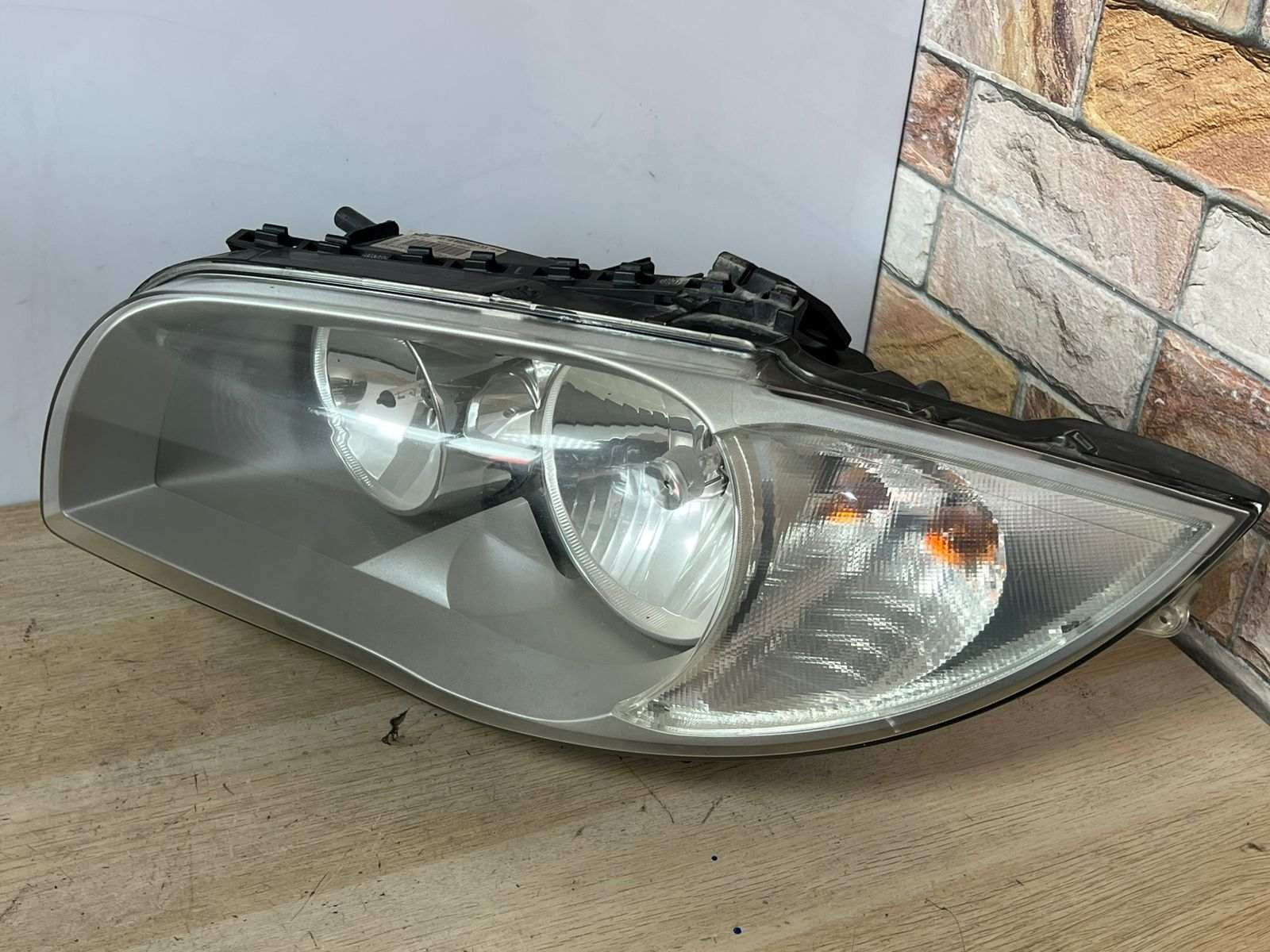 BMW Headlight 6924487 1 Series E81 E87 left side Halogen, without xenon