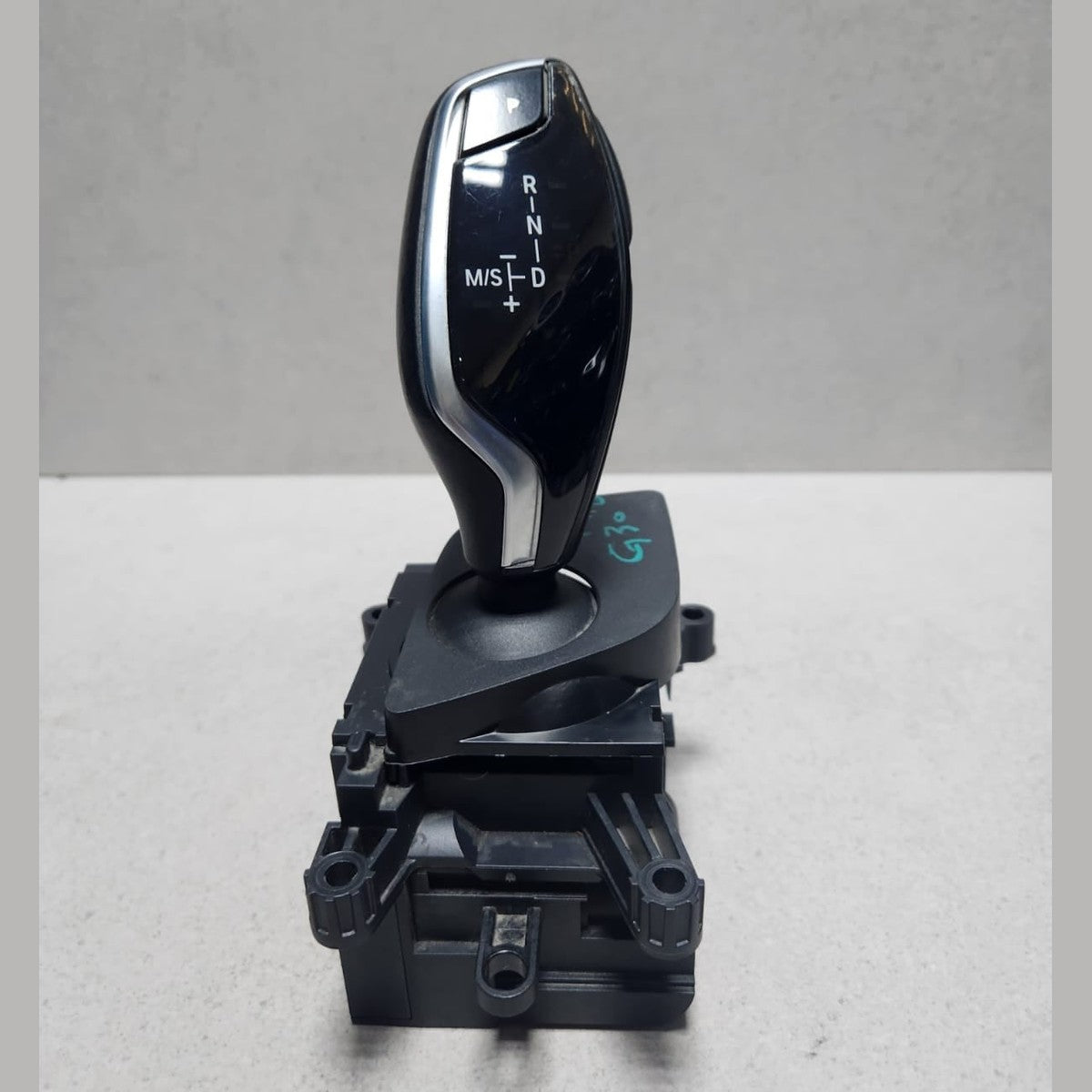 2018-2019 BMW 530e Automatic Gear Selector Shifter 7947692 5 Series G30 G31 RHD