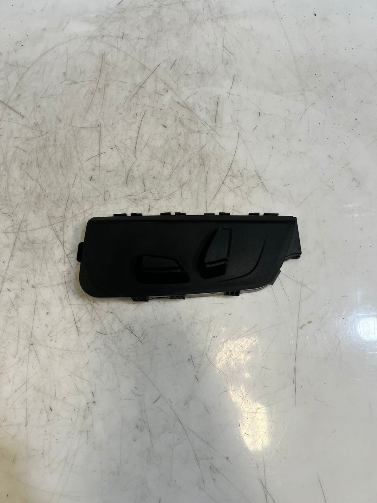 2014-2018 BMW X5 X6 F15 F16 Front Seat Adjustment Switch LEFT SIDE 9276453 OEM