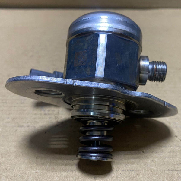 2016 BMW 320i xDrive High Pressure Fuel Pump 8604229 BMW 1 Series F20 F21 and 3 