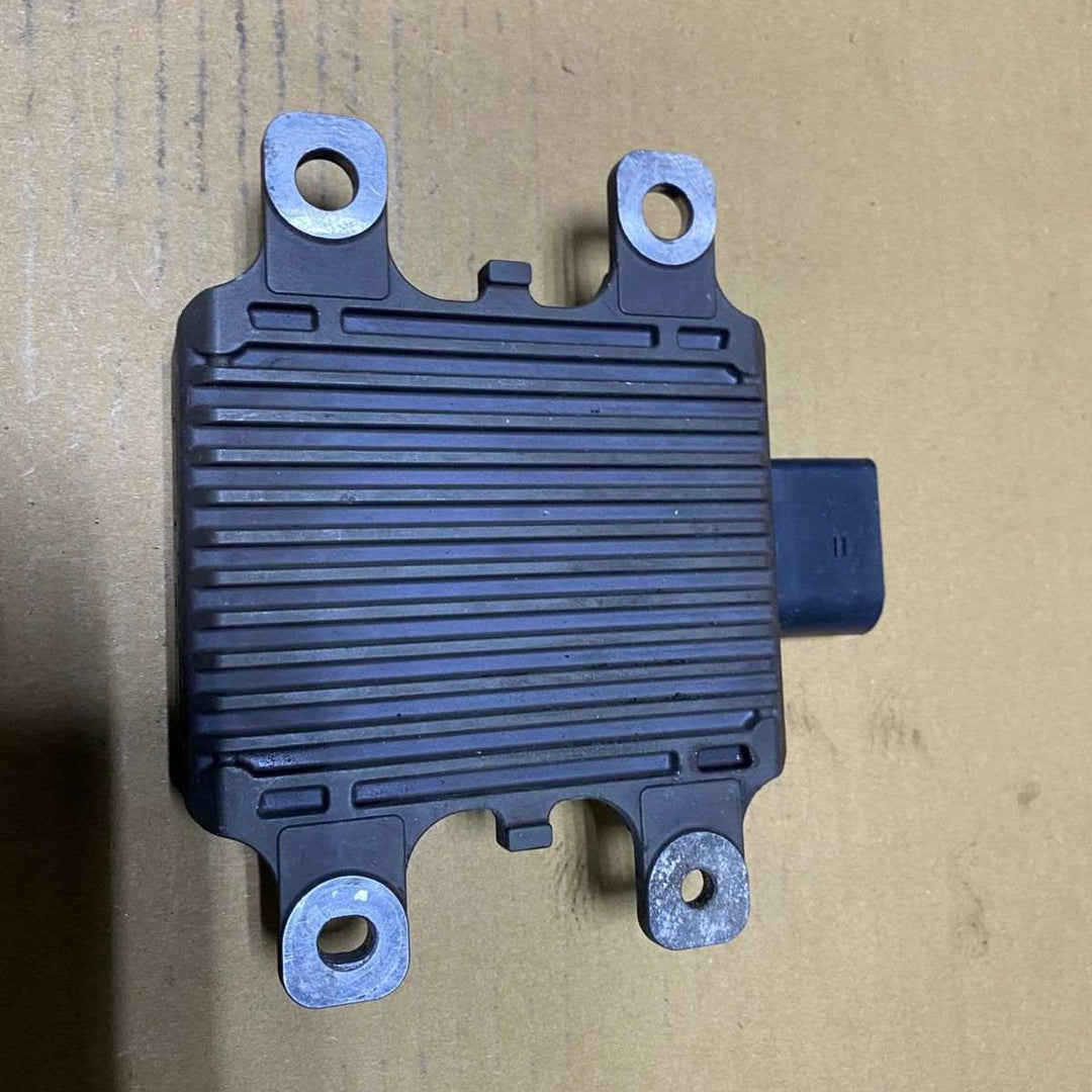 2014-2017 BMW i8 Transmission Fluid Pump Control Module 8648526