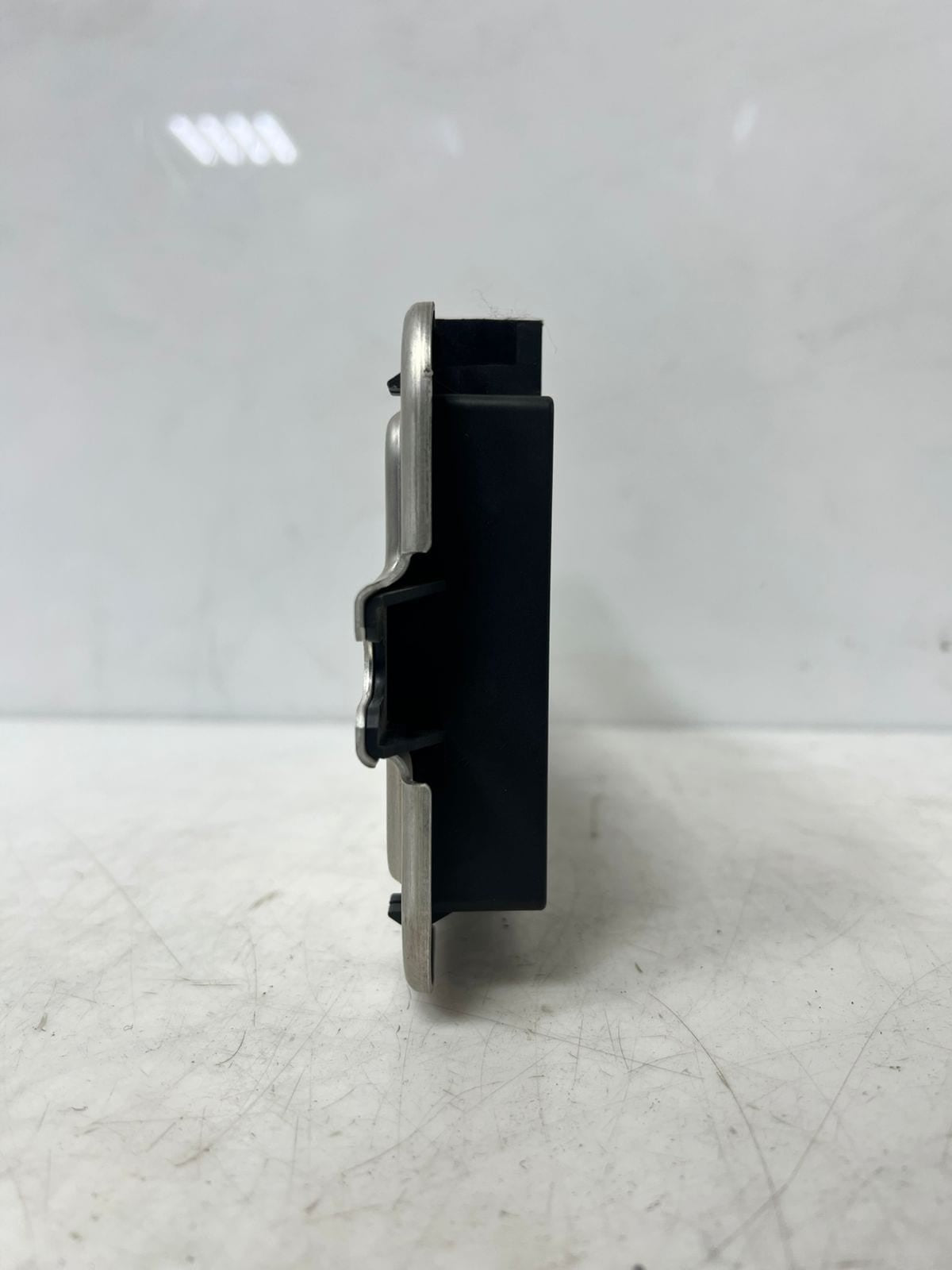 2011-2014 BMW X3 F25 FRM III Footwell Light Control Module 9290014 OEM