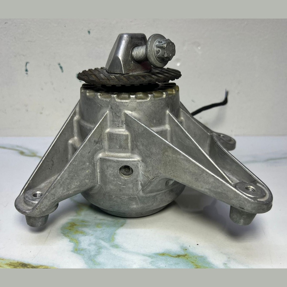 20-24 Mercedes-Benz AMG 63 W167 GLE GLS Engine Mount Right Side A167 2409400 OEM