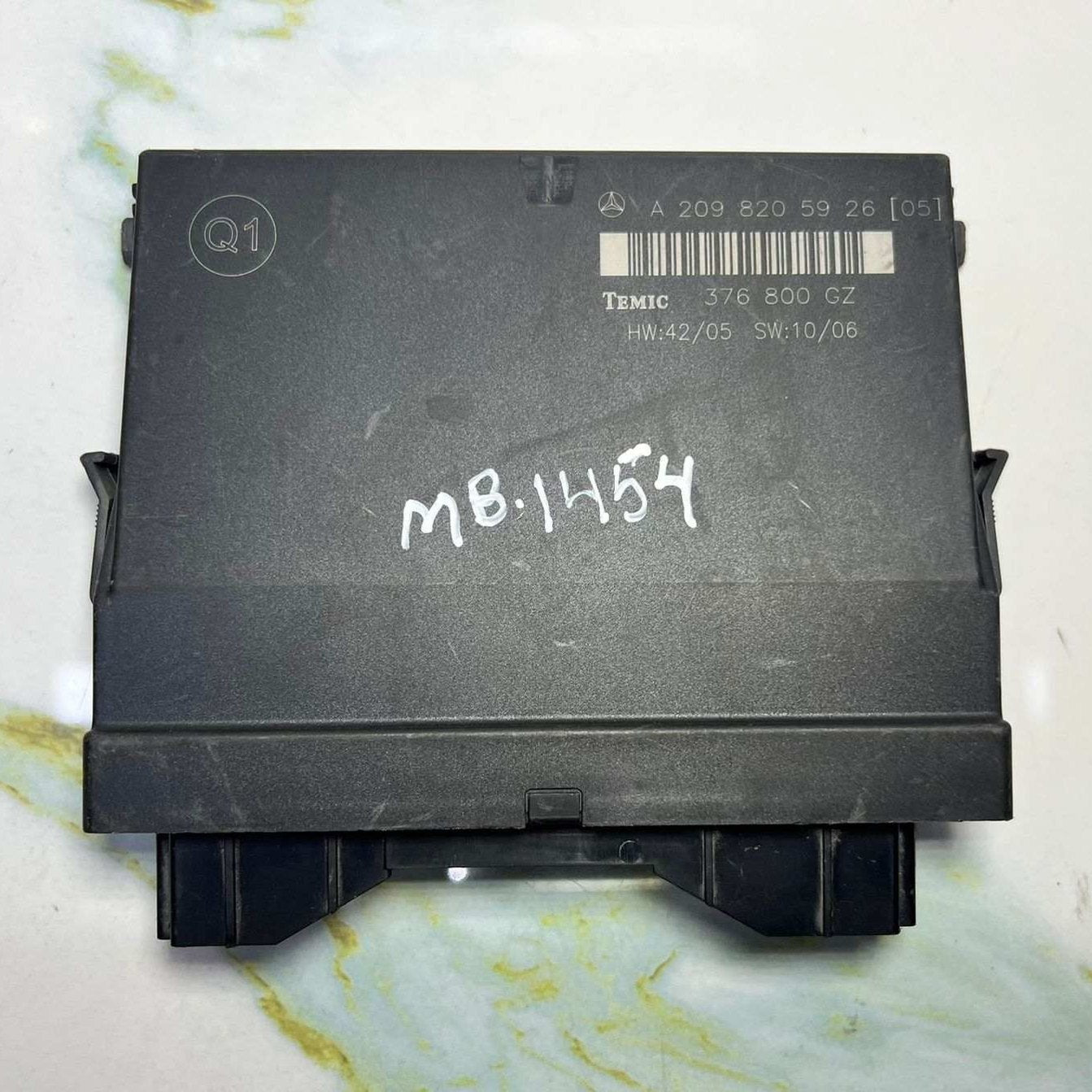 Mercedes Comfort Control Module A2098205926 CLK W209