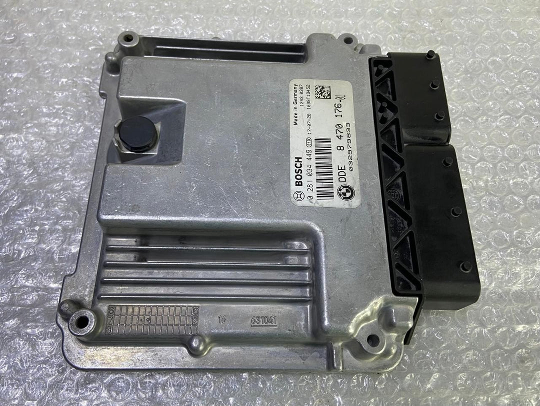 OEM BMW 3 F30 F35 F31 B47 ENGINE CONTROL MODULE ECU ONLY DDE 8470176 BOSCH