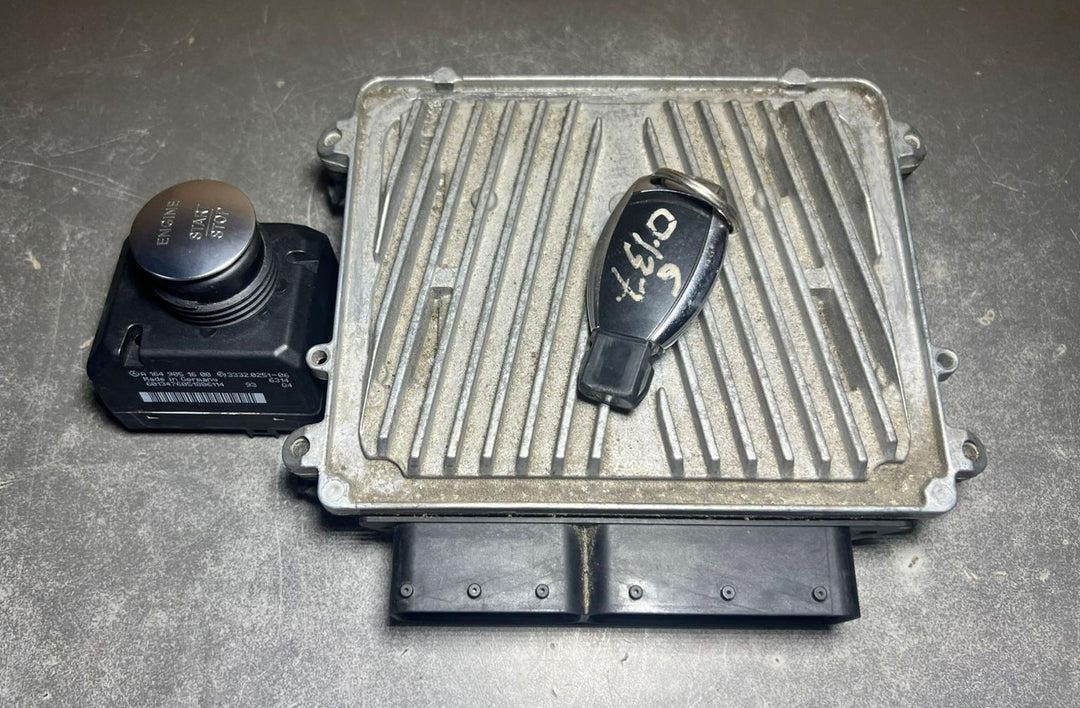 Mercedes W164 ECU Engine Control Module Ignition Key Switch Set A273 1530991 OEM