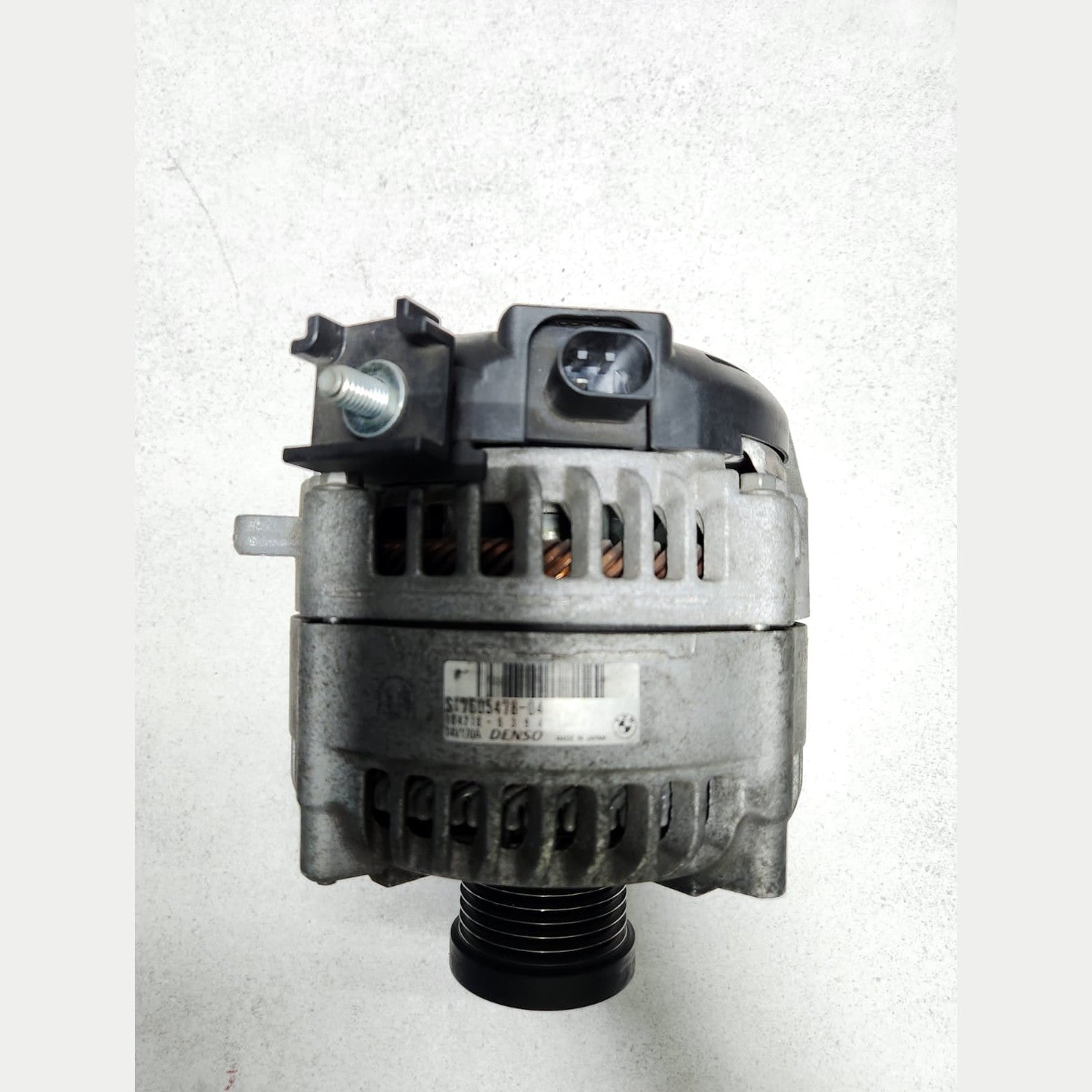 2014-2016 BMW 520i Alternator 7605478 F10 F11 F20 E84 320i 520i 528i series