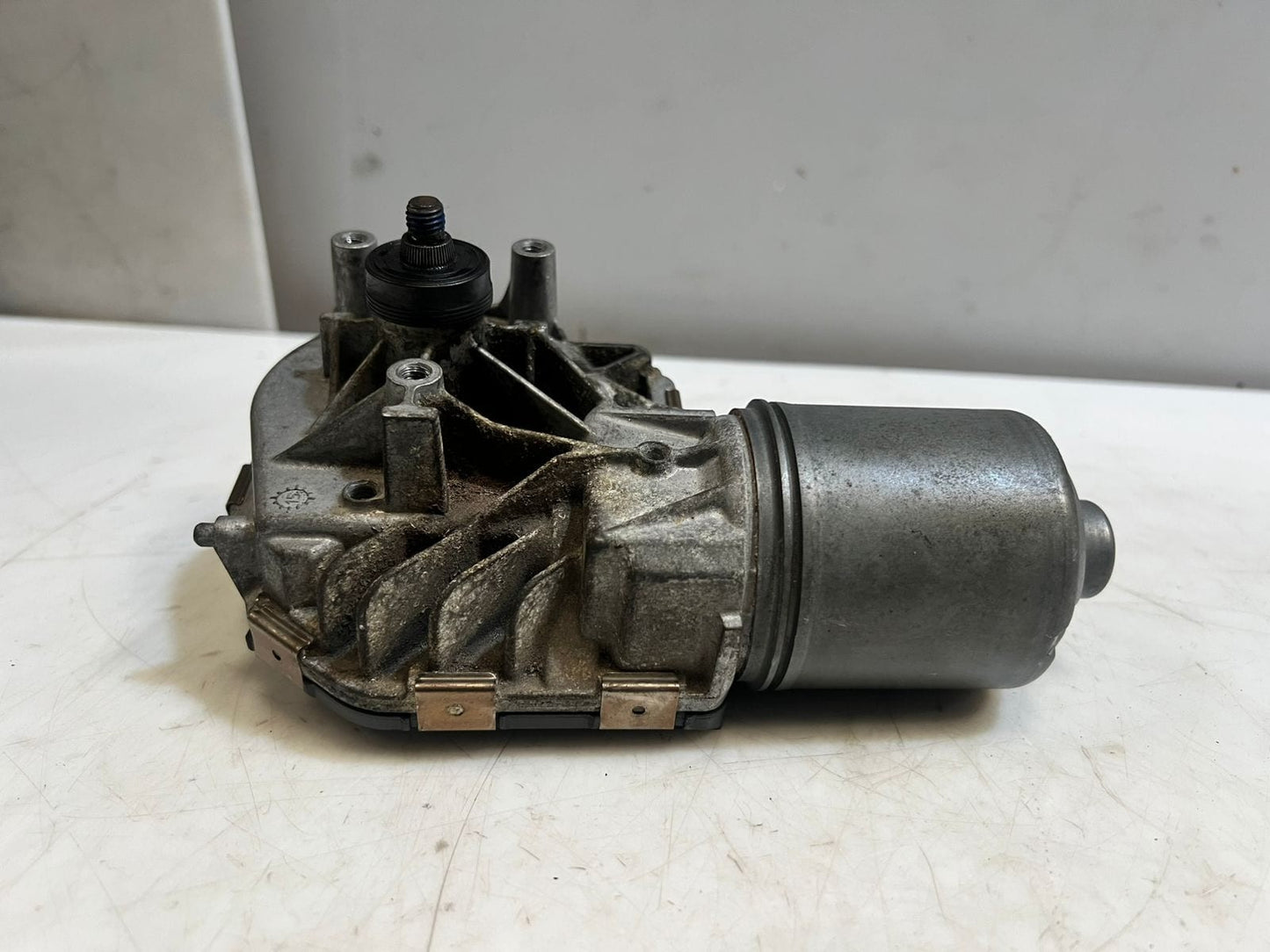 2009-2017 BMW 5 Series F10 F11 Front Wiper Motor And Linkage 7308772 OEM