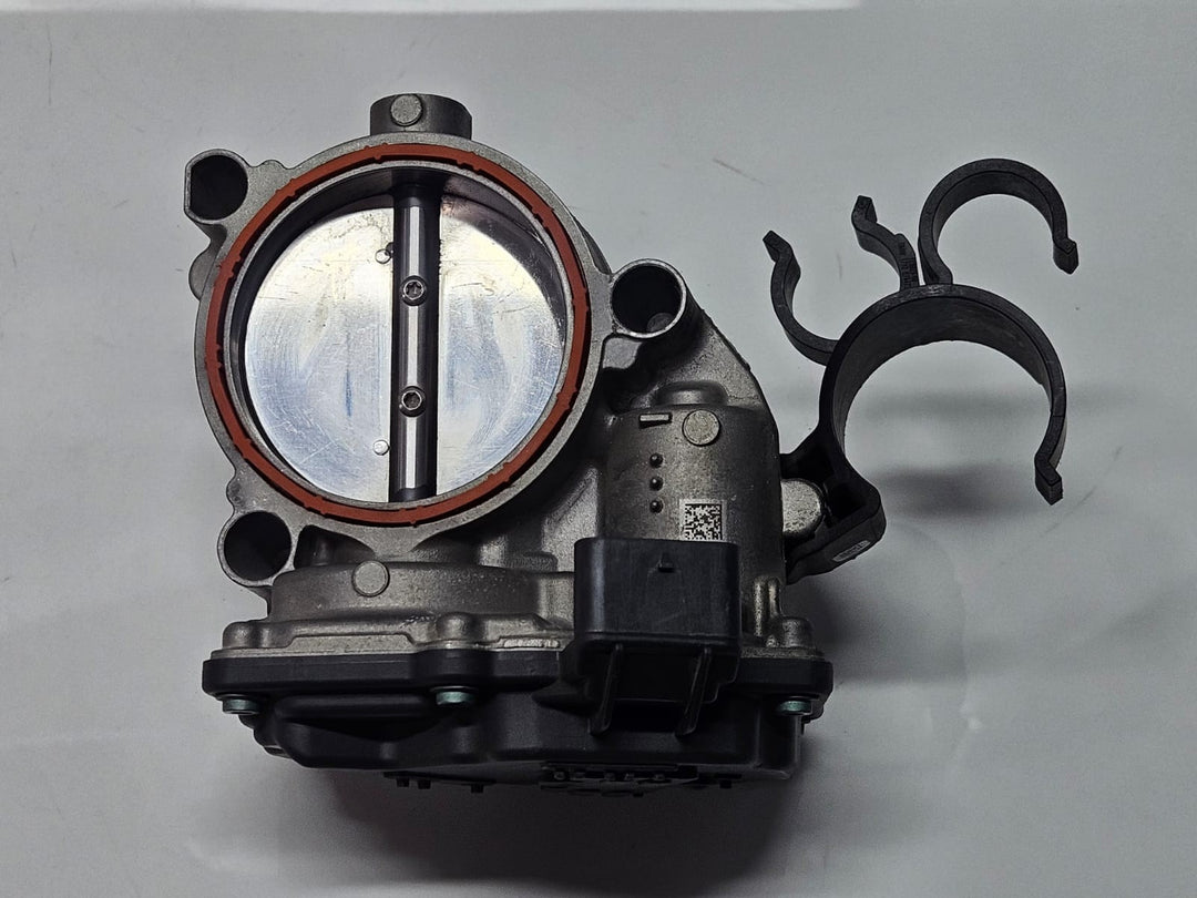  8667415-2019-2022 BMW 540i G01 G02 G05 G11 G12 Throttle Valve Body OEM