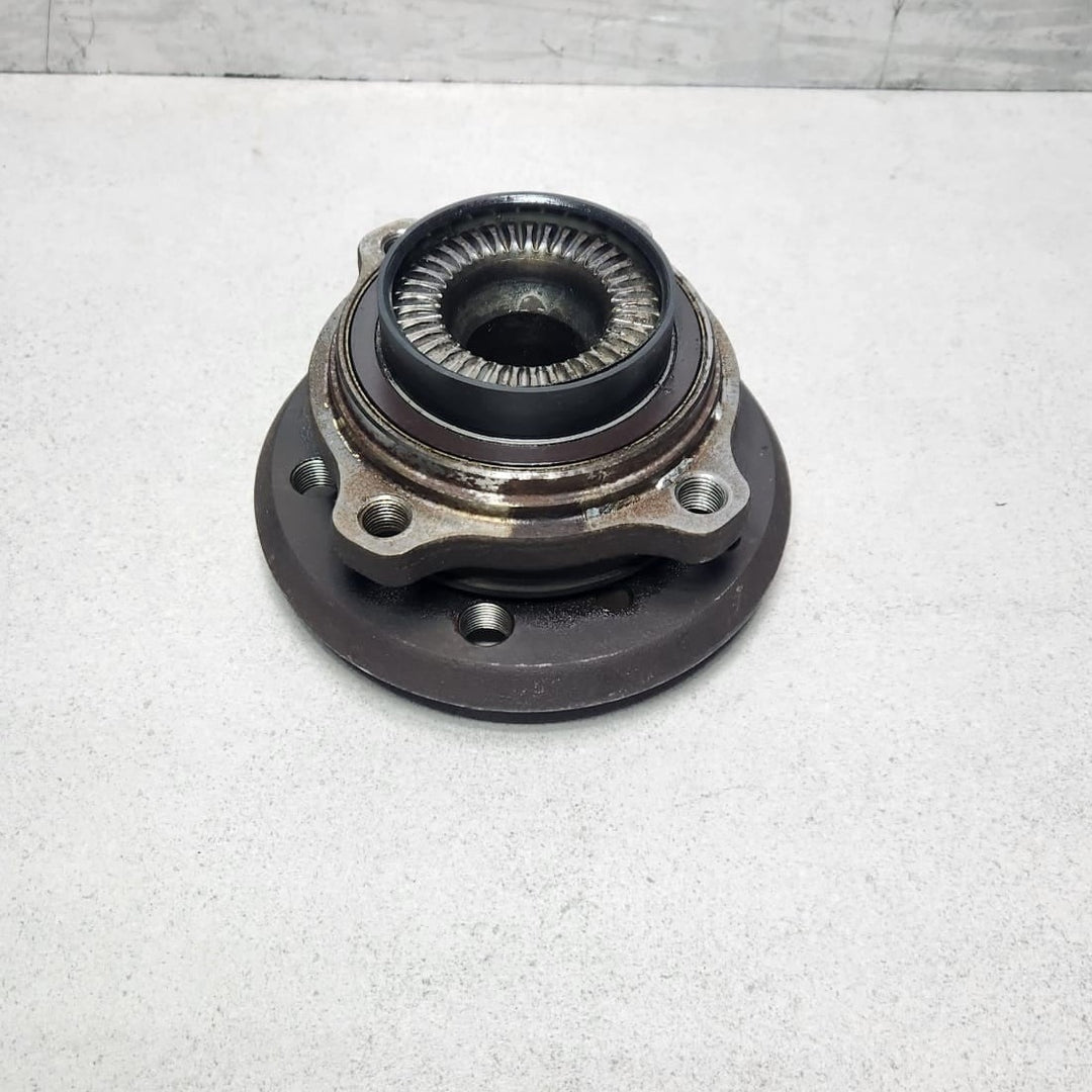 2020 BMW M8 Wheel Hub With Bearing 7857069 M8 Competition front 