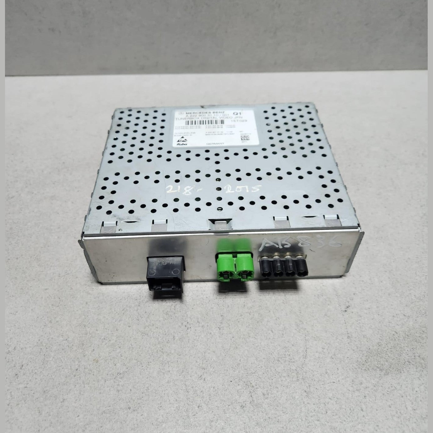 Benz TV Tuner Control Unit A2229003110 W222 S-Class and W205