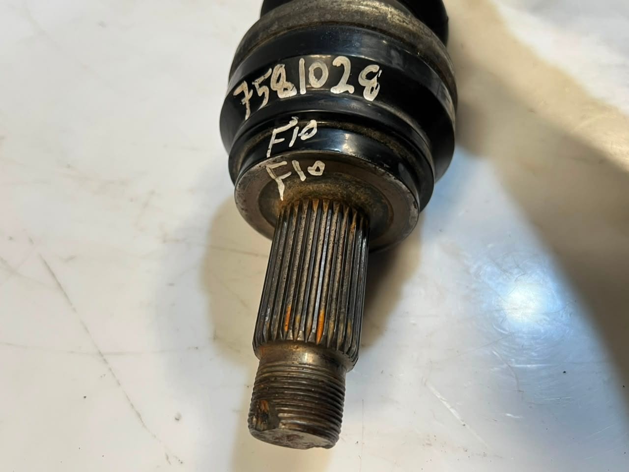 2010-2017 BMW 5 Series F10 F11 520d Rear Drive shaft RIGHT 7581028 OEM