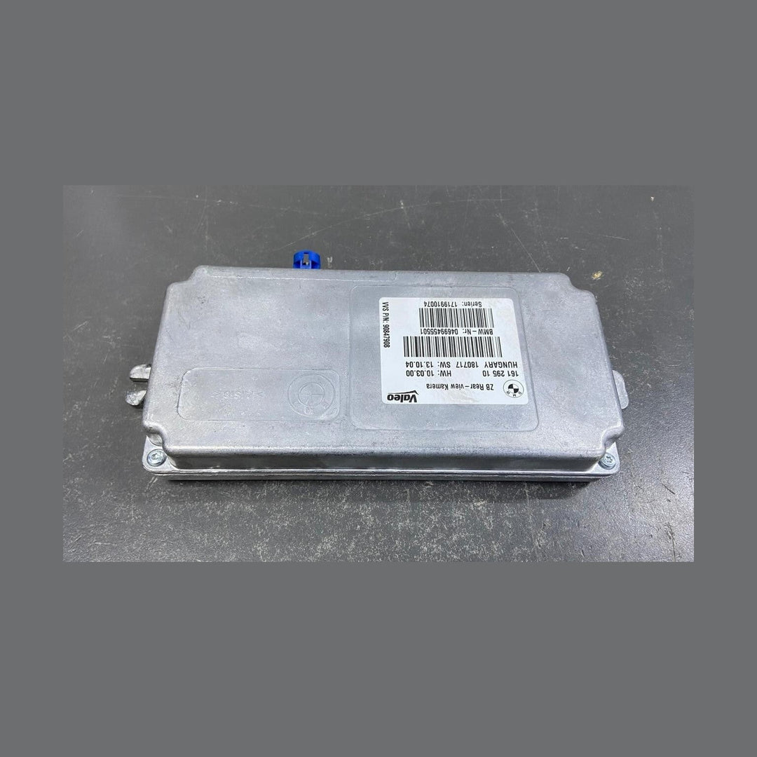 OEM BMW F30 F32 F10  Side View Back up Camera Control Module 9084790
