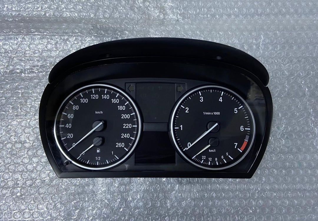 OEM BMW E90 E91 E92 E93 E84 Speedometer Instrument Cluster (KM/H) 9283809