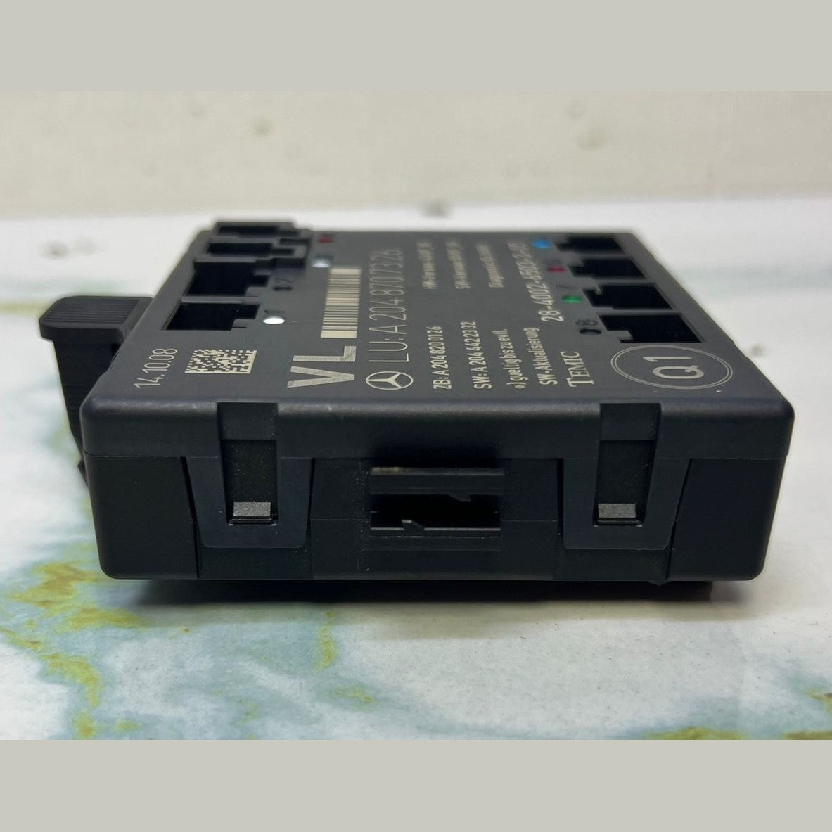 2008-2018 Mercedes-Benz C300 Door Control Module A2048707326 W204 C-Class and X2