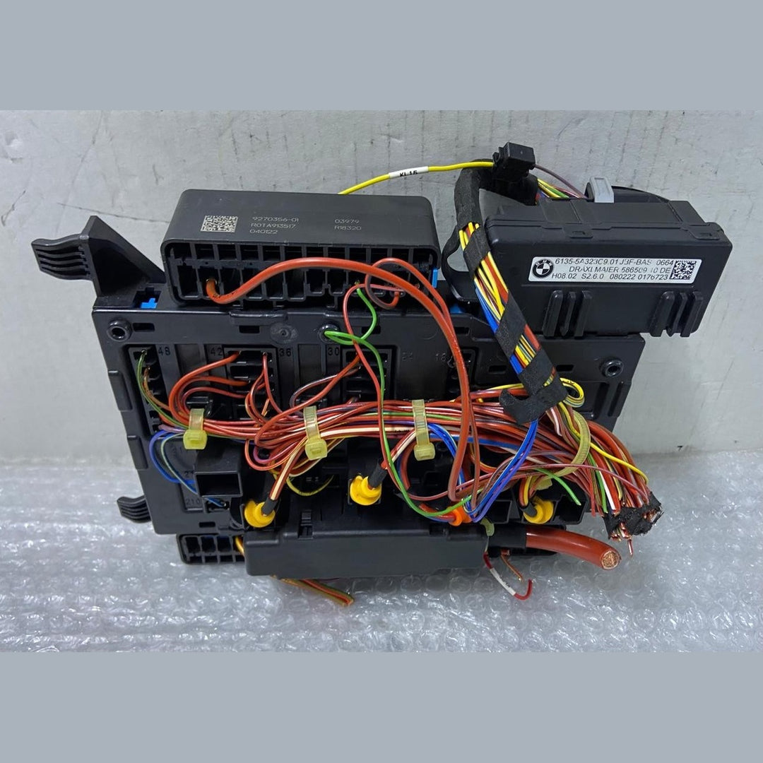 OEM BMW F48 F44 F39 F56 F57 F54 FUSE RELAY POWER SUPPLY DISTRIBUTOR BOX 9270356