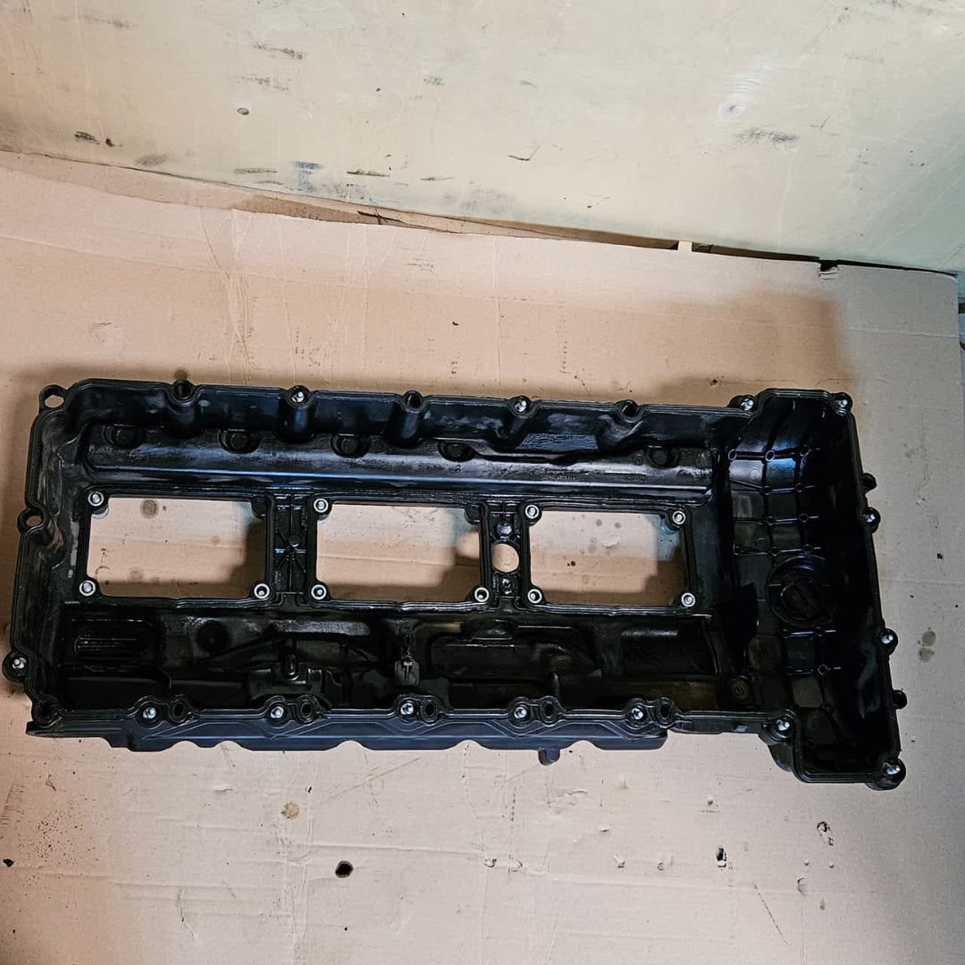 7570292-2013-2019 BMW X1 X3 X5 M2 F10 N55 Engine Valve Cover 