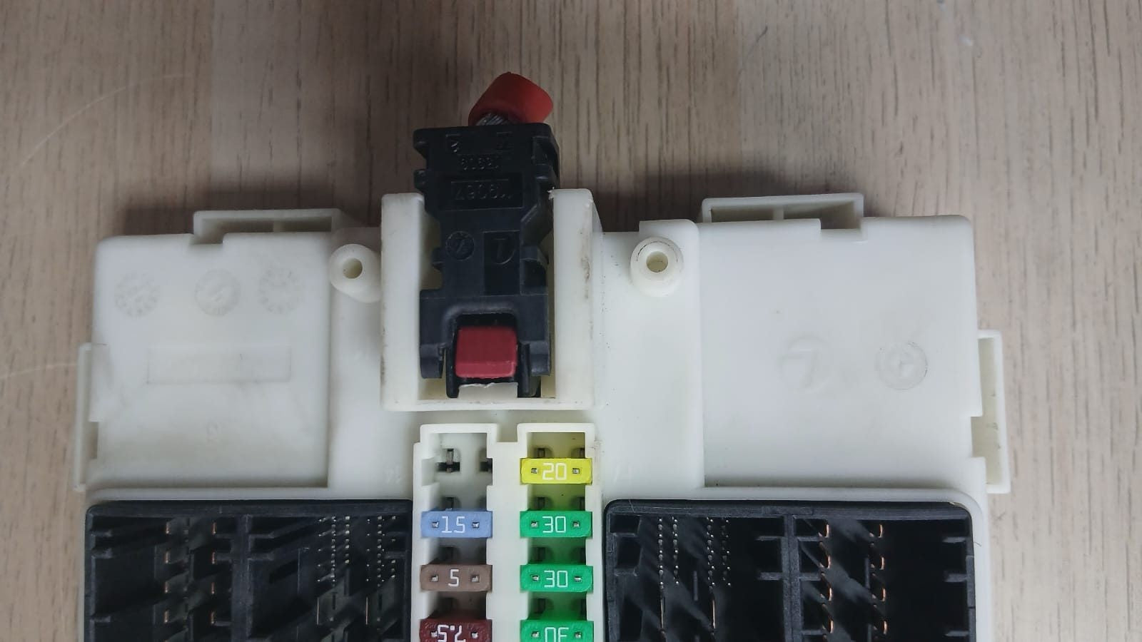 OEM BMW X5 F15 F16 F85 F86 Body Control Module BDC BDM 9344893