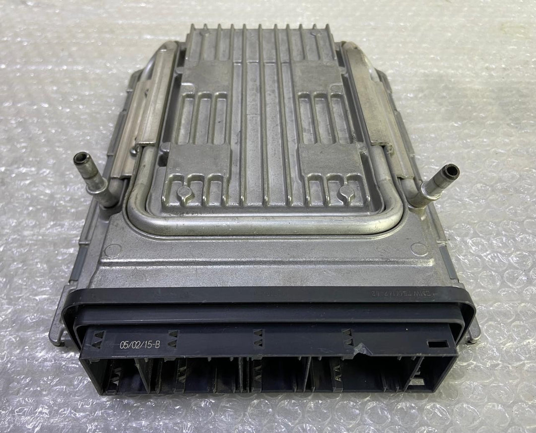 OEM BMW F10 F01 F07 N63 4.4i DME MSD85.0 ENGINE Control Unit ECU ONLY 8610680