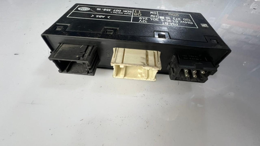 2001-2003 BMW 525i Door Mirror Control Module 6904249 E39 525i 528i 530i E38